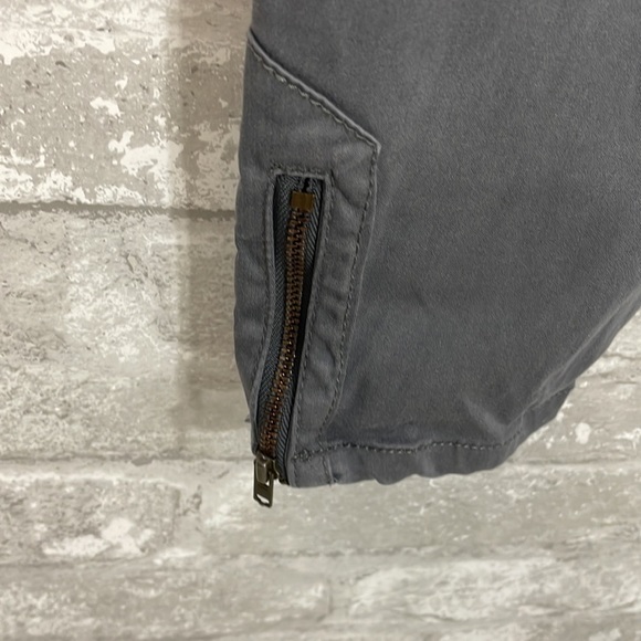 Pilcro And The Letterpress Serif Grey Skinny Pants - Picture 2 of 6